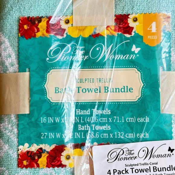 The Pioneer Woman 4 Piece Cotton Bath Towel Set, Coral Bell Orange - Picture 5 of 10